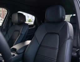 Porsche Cayenne S Coupe AWD 2026