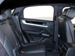 Porsche Cayenne S Coupe AWD 2026