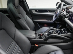 Porsche Cayenne S Coupe AWD 2026