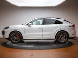 Porsche Cayenne Turbo E-Hybrid Coupe AWD 2026