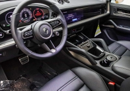 Porsche Cayenne Turbo E-Hybrid Coupe AWD 2026