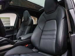 Porsche Cayenne Turbo E-Hybrid Coupe AWD 2026