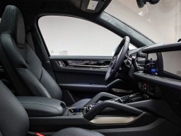 Porsche Cayenne Turbo E-Hybrid Coupe AWD 2026