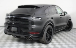 Porsche Cayenne Turbo E-Hybrid Coupe AWD 2026