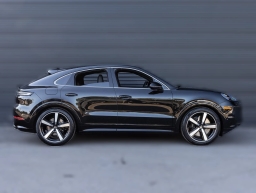 Porsche Cayenne Turbo E-Hybrid Coupe AWD 2026