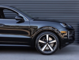 Porsche Cayenne Turbo E-Hybrid Coupe AWD 2026