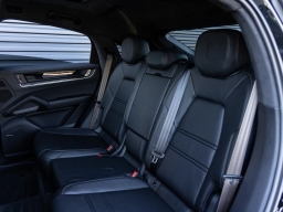 Porsche Cayenne Turbo E-Hybrid Coupe AWD 2026