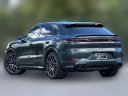 Porsche Cayenne Turbo E-Hybrid Coupe AWD 2026