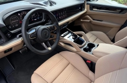 Porsche Cayenne Turbo E-Hybrid Coupe AWD 2026