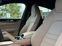 Porsche Cayenne Turbo E-Hybrid Coupe AWD 2026