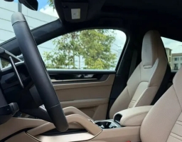 Porsche Cayenne Turbo E-Hybrid Coupe AWD 2026