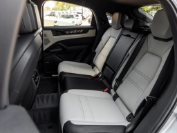 Porsche Cayenne S E-Hybrid Coupe AWD 2026