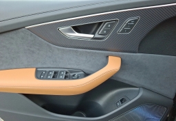 Audi RS Q8 performance quattro 2026