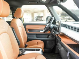 Volkswagen ID. Buzz Pro S Plus 4MOTION w/Two-Tone 2025