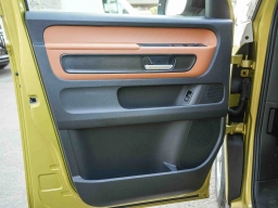Volkswagen ID. Buzz Pro S Plus 4MOTION w/Two-Tone 2025