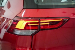 Volkswagen Golf GTI SE 2.0T DSG 2026