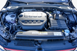 Volkswagen Golf GTI SE 2.0T DSG 2026