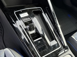 Volkswagen Golf R Base 2.0T DSG 2026