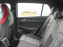 Volkswagen Golf GTI S 2.0T DSG 2026