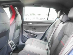 Volkswagen Golf GTI SE 2.0T DSG 2026