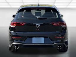 Volkswagen Golf GTI Autobahn 2.0T DSG 2026
