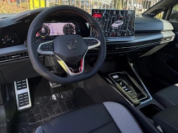 Volkswagen Golf GTI Autobahn 2.0T DSG 2026