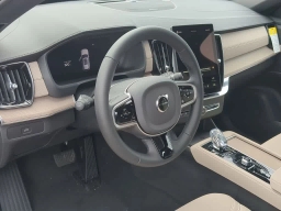 Volvo XC90 Plus B6 AWD 6-Seater 2026