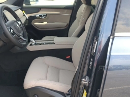Volvo XC90 Plus B6 AWD 6-Seater 2026
