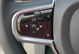 Volvo XC90 Plus B6 AWD 6-Seater 2026