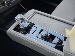 Volvo XC90 Plus B6 AWD 6-Seater 2026