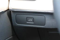 Volvo XC90 Ultra Dark Theme B6 AWD 6-Seater 2026
