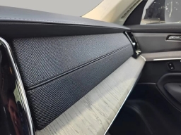 Volvo XC90 Ultra Dark Theme B6 AWD 6-Seater 2026