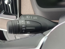 Volvo XC90 Plus B6 AWD 7-Seater 2026