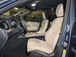 Volvo XC90 Plus B6 AWD 7-Seater 2026