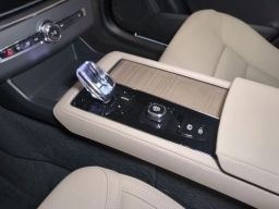 Volvo XC90 Plus B6 AWD 7-Seater 2026