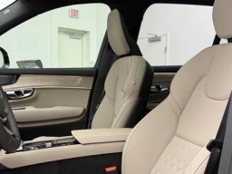Volvo XC90 Plus B6 AWD 7-Seater 2026