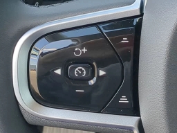 Volvo XC90 Plus B6 AWD 7-Seater 2026