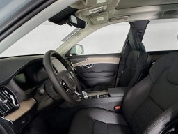 Volvo XC90 Plus B6 AWD 7-Seater 2026