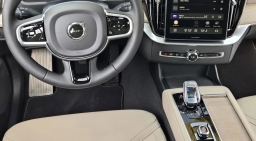 Volvo XC90 Plus B6 AWD 7-Seater 2026