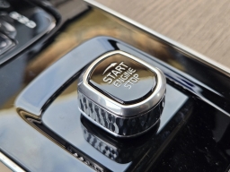 Volvo XC90 Plus B6 AWD 7-Seater 2026