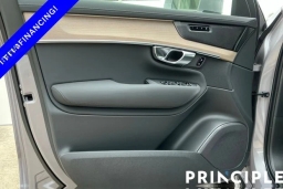 Volvo XC90 Plus B6 AWD 7-Seater 2026
