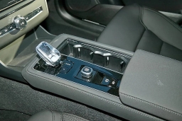 Volvo XC90 Plus B6 AWD 7-Seater 2026