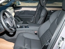 Volvo XC90 Plus B6 AWD 7-Seater 2026
