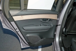 Volvo XC90 Plus B6 AWD 7-Seater 2026