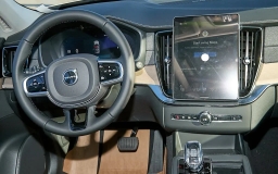 Volvo XC90 Plus B6 AWD 7-Seater 2026
