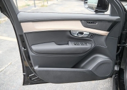 Volvo XC90 Plus B6 AWD 7-Seater 2026