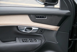 Volvo XC90 Plus B6 AWD 7-Seater 2026