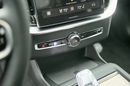 Volvo XC90 Plus B6 AWD 7-Seater 2026