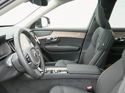 Volvo XC90 Plus B6 AWD 7-Seater 2026