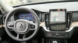 Volvo XC90 Plus B6 AWD 7-Seater 2026